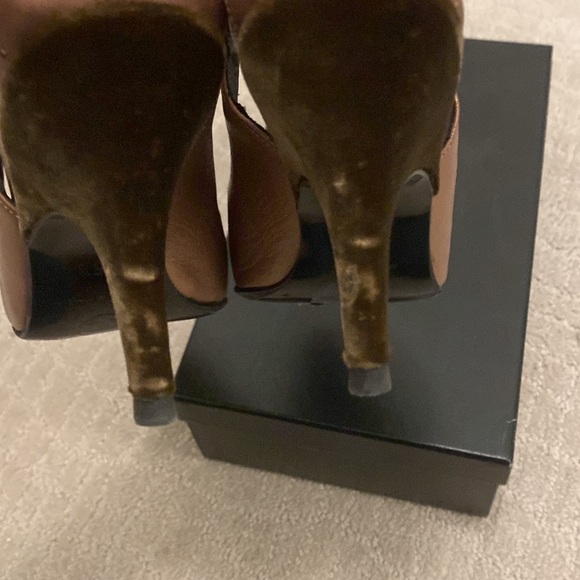 Chanel pumps with suede tip - Picture 7 of 15